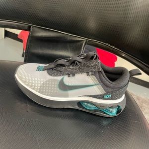 Kids Nike 270 Tennis